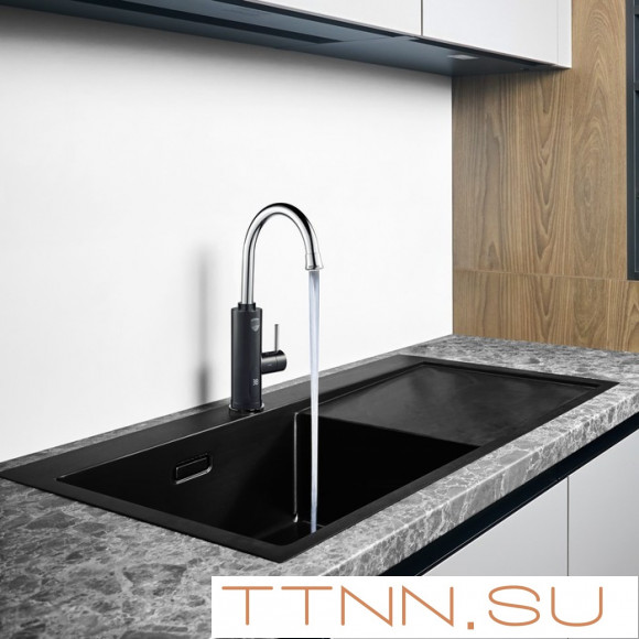 Электрический проточный водонагреватель 3 кВт Royal Thermo QuickTap (Black) Электрический проточный водонагреватель 3 кВт Royal Thermo QuickTap (Black)